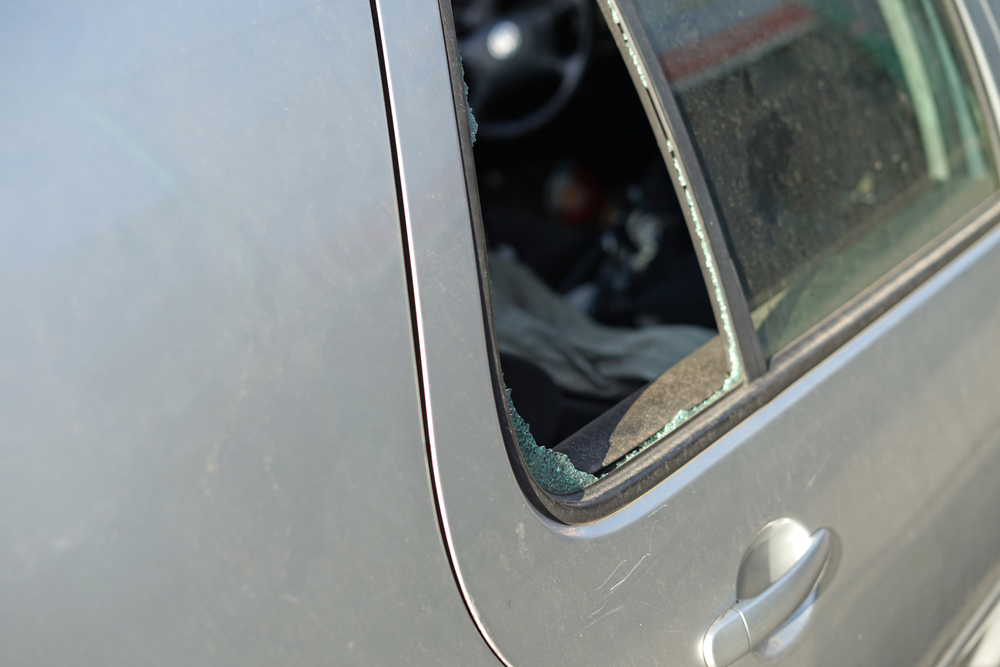 Call on Joe’s Glass for Replacement of Auto Quarter Glass in Edmonds and Surrounding Cities!