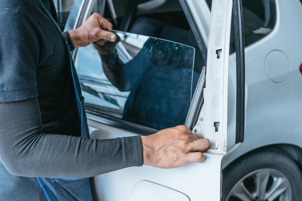 Looking for Advanced Auto Glass Installation and Repair Service in Kirkland?