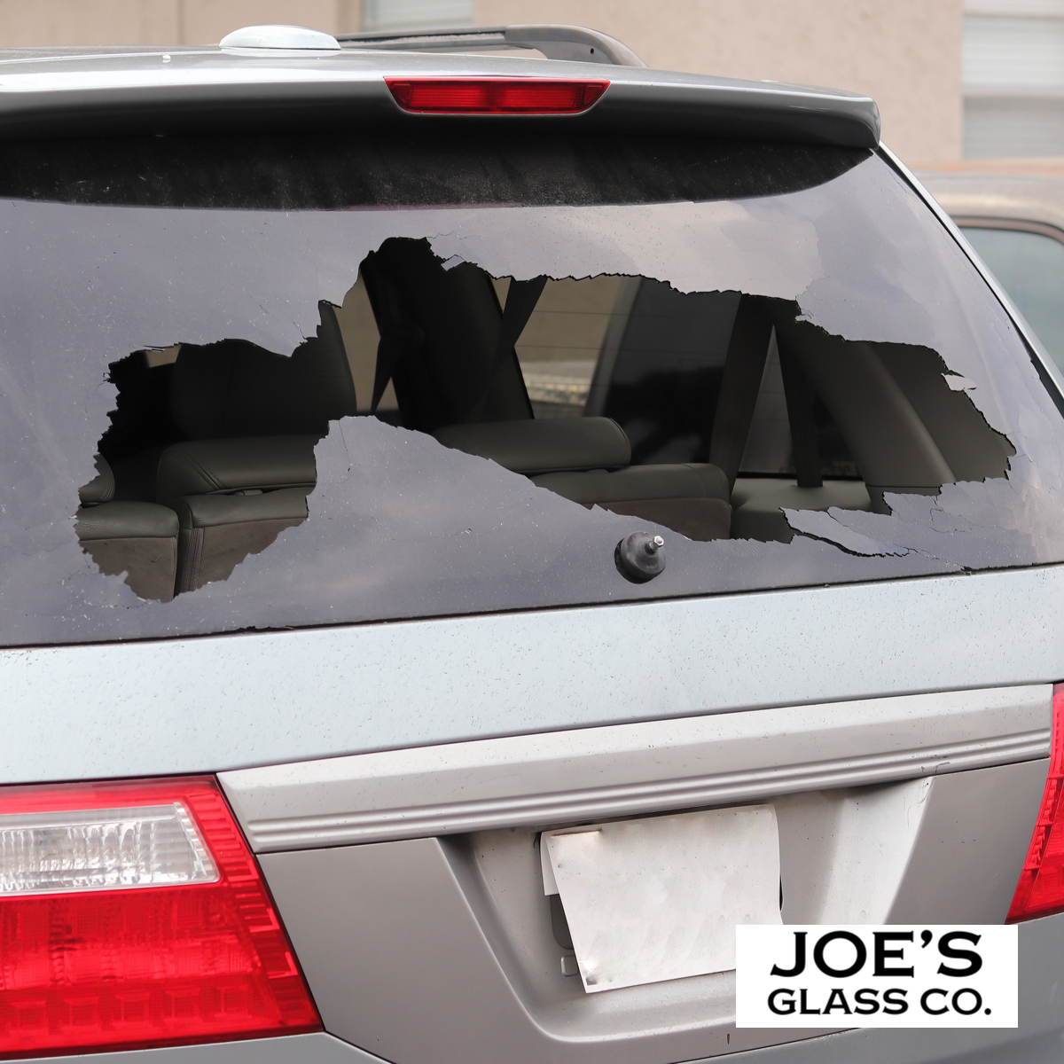 Is Joe’s Glass Co. Equipped to Handle Auto Back Glass Replacement for Mercer Island Commuters?
