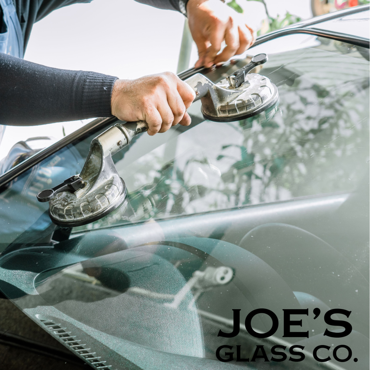 Are You Looking For Top Notch Auto Glass Service, Repair or Replacement? Call Joe's Glass Co.!